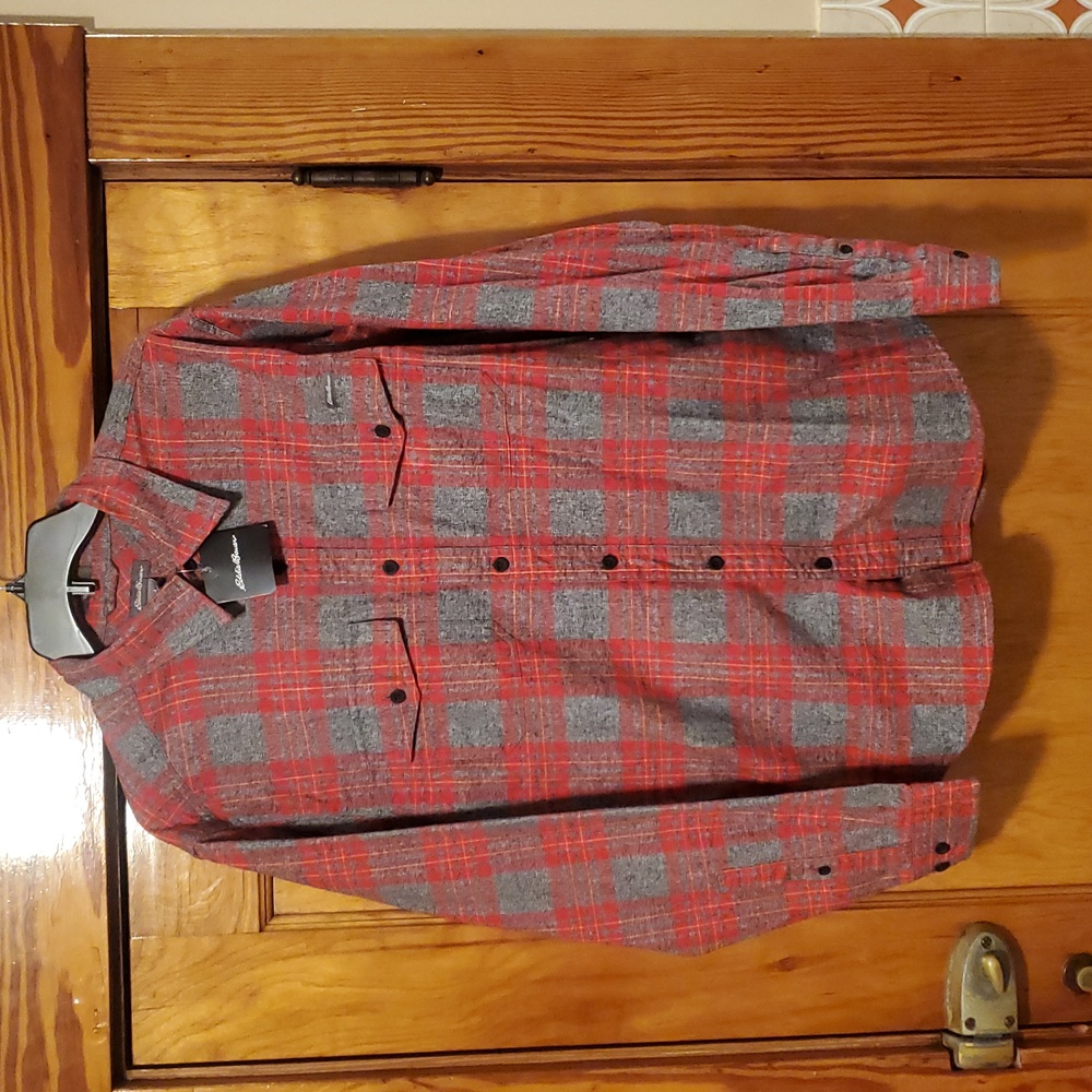 NWT Eddie Bauer Flannel Red and Gray Checkered Shirt Large